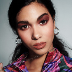 INGLOT PLAYINN Blurry Berry Eyeshadow Palette