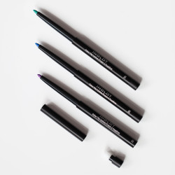 EYELINER COLOUR PLAY 203