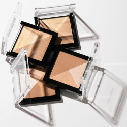Multicolor System Illuminante e Bronzer 11