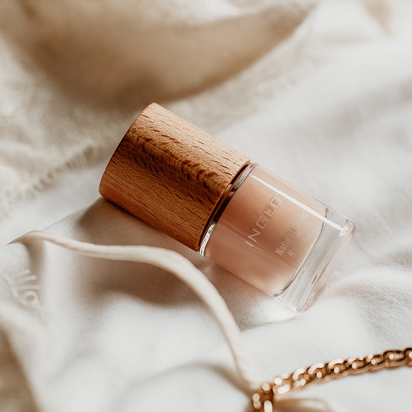 Sogni lucentezza piena e manicure duratura? Prova la nuovissima linea vegana Natural Origin